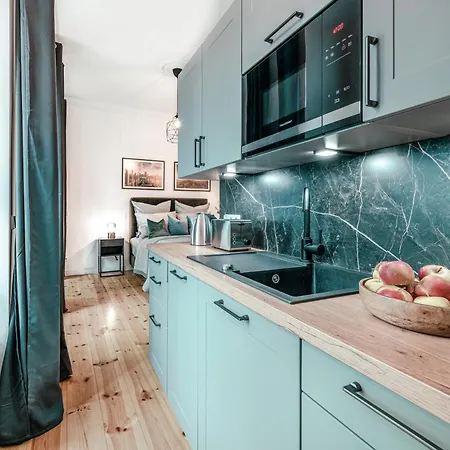 The Malmoeer, 1 Bed With Lovely Terrace Up To 2 *