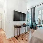 The Malmoeer, Modern 1 Bedroom On 40m2, Own Backyard Garden-terrace, Quite & Relaxed, However In Prenzlauer Berg Berlin