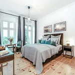 The Malmoeer, Modern 1 Bedroom On 40m2, Own Backyard Garden-terrace, Quite & Relaxed, However In Prenzlauer Berg