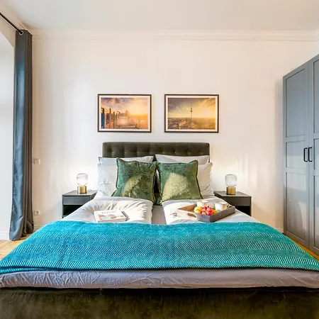 The Malmoeer, Modern 1 Bedroom On 40m2, Own Backyard Garden-terrace, Quite & Relaxed, However In Prenzlauer Berg Apartment Berlin