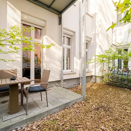 The Malmoeer, Modern 1 Bedroom On 40m2, Own Backyard Garden-terrace, Quite & Relaxed, However In Prenzlauer Berg Apartment *
