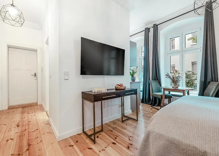 The Malmoeer, Modern 1 Bedroom On 40m2, Own Backyard Garden-terrace, Quite & Relaxed, However In Prenzlauer Berg 베를린