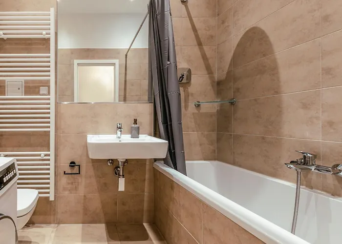 Lejlighed The Malmoeer, Modern 1 Bedroom On 40m2, Own Backyard Garden-terrace, Quite & Relaxed, However In Prenzlauer Berg Berlin